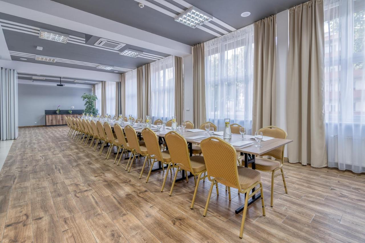 Hotel Stork 3*